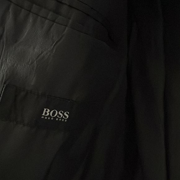 HUGO BOSS Men's Black Pinstripe Blazer ACCEPTING OFFERS Size 38R - Picture 5 of 9